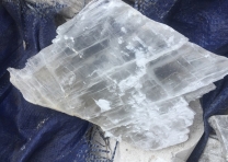 特級透明石膏礦